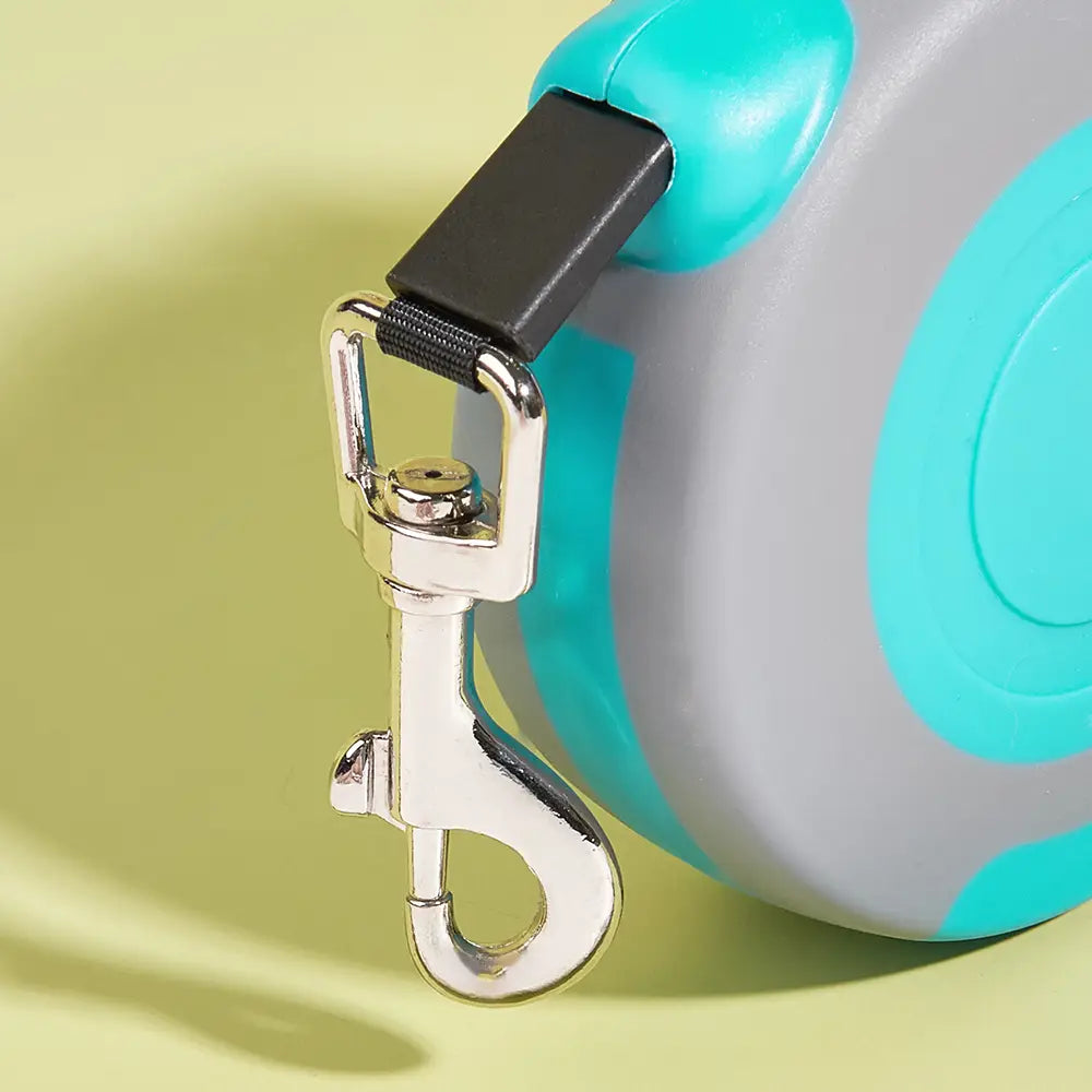 Retractable Dog Leash with Instant Safety Lock Control