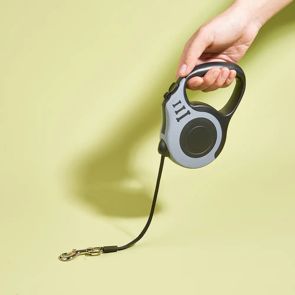 Retractable Dog Leash with Instant Safety Lock Control