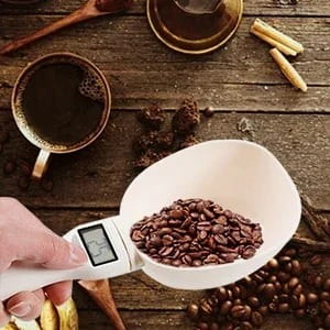 Digital Measuring Scoop for Accurate Pet Food Portions