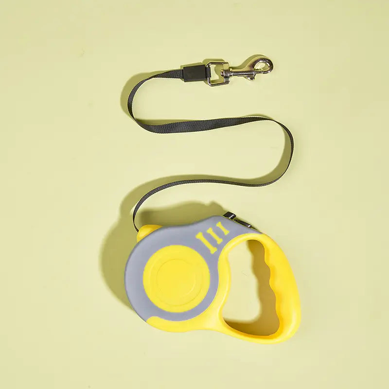 Retractable Dog Leash with Instant Safety Lock Control