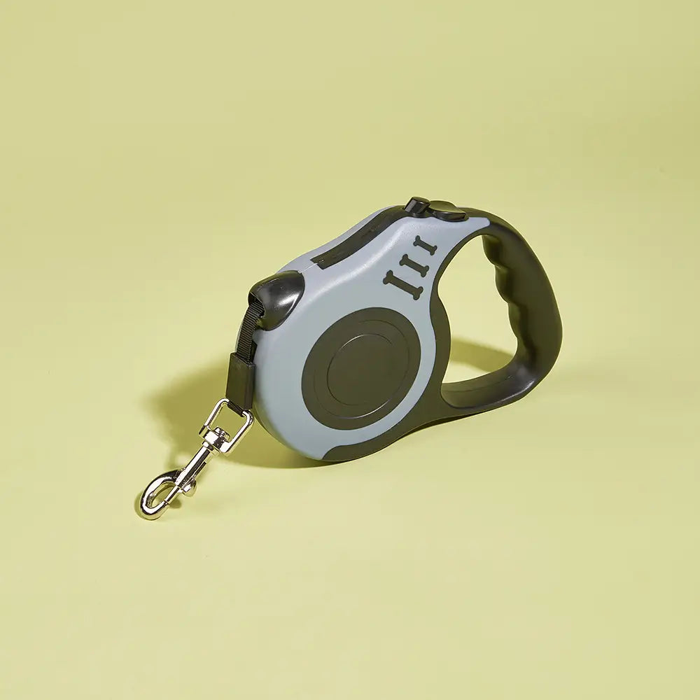 Retractable Dog Leash with Instant Safety Lock Control